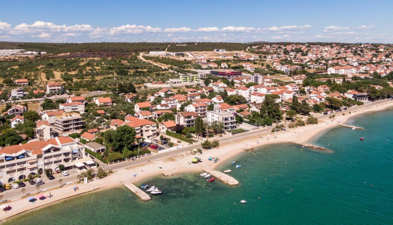 Apartmani Rubinic Turanj Exterior foto